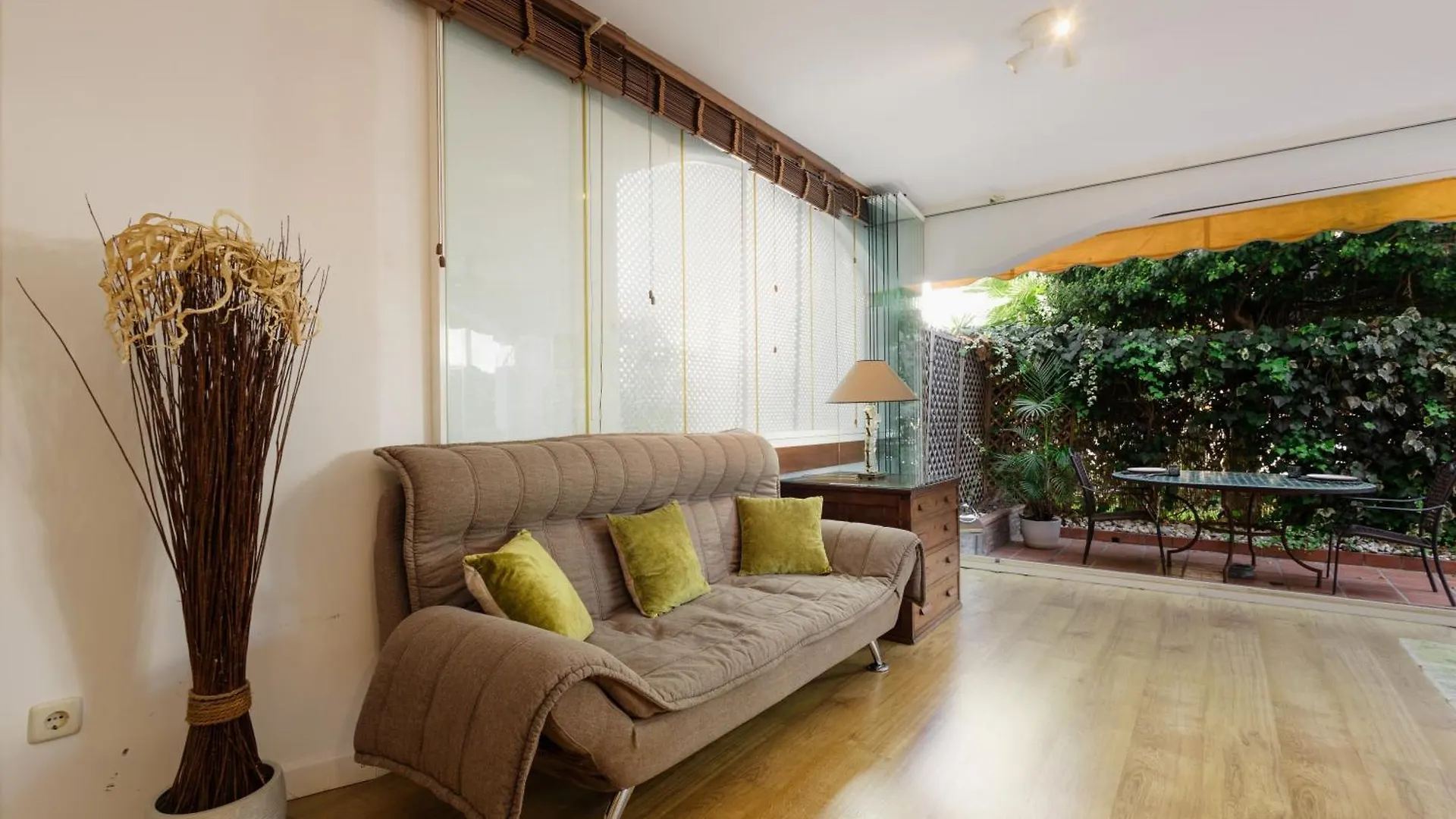 Ground Floor Holiday Apartment With Terrace And Pool In Puerto Banus, Marbella Spain