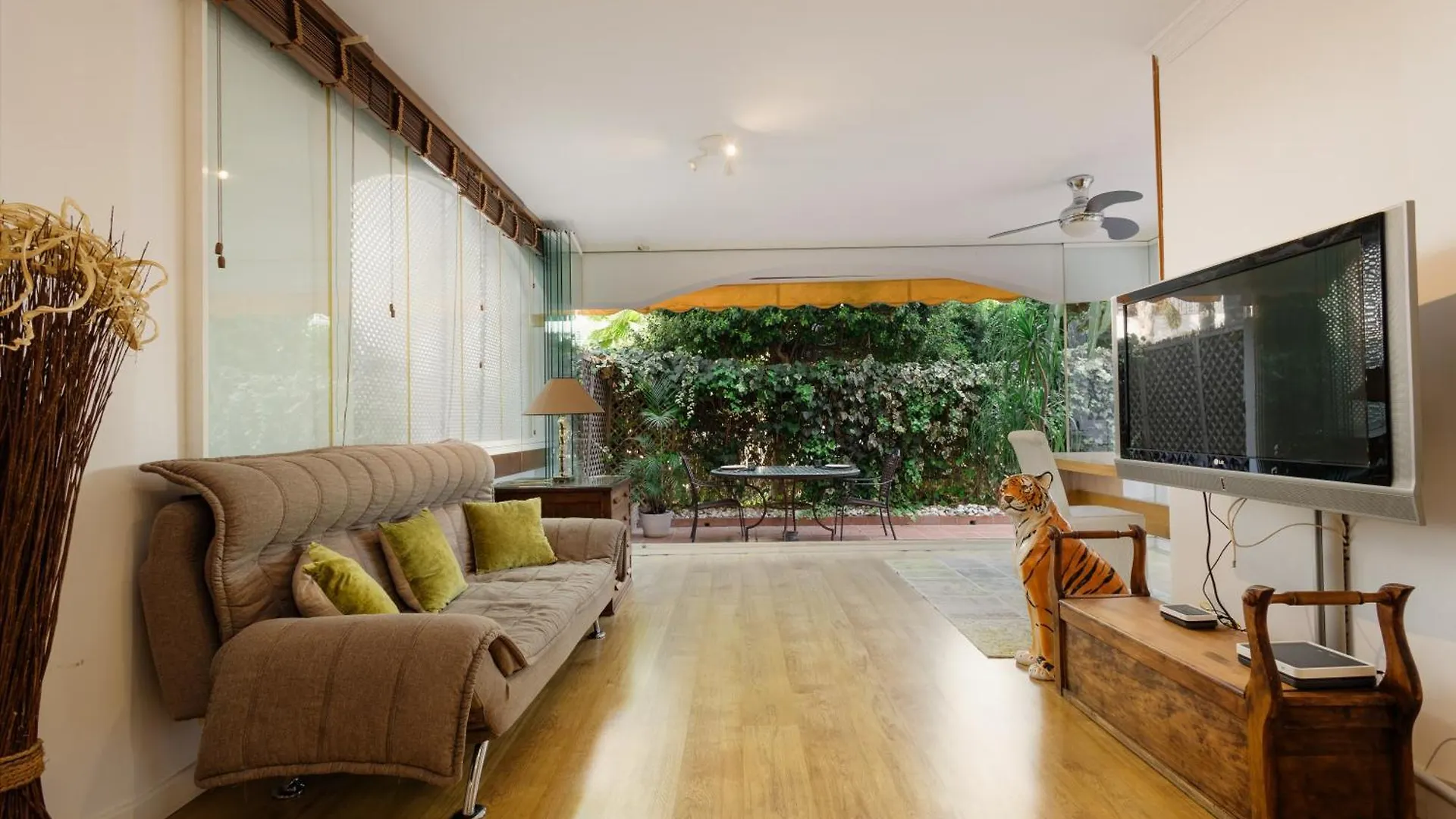 Ground Floor Holiday Apartment With Terrace And Pool In Puerto Banus, Marbella 0*,