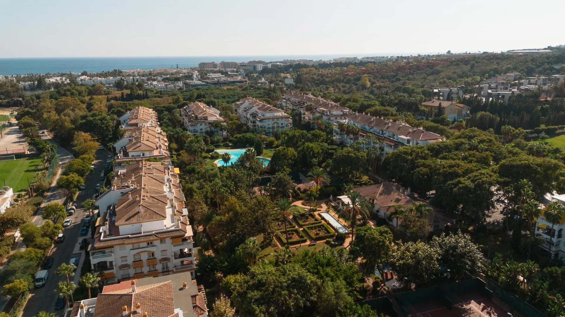Ground Floor Holiday Apartment With Terrace And Pool In Puerto Banus, Marbella 0*,