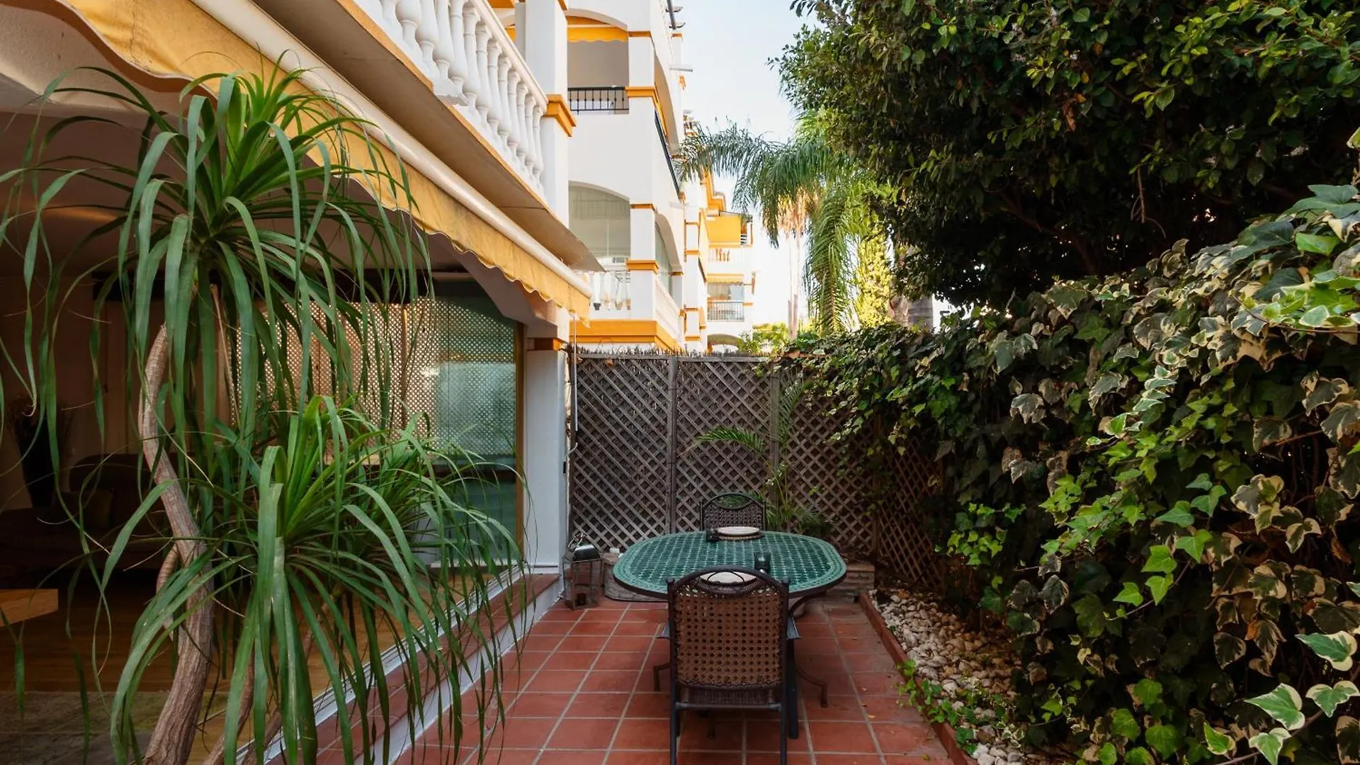 Ground Floor Holiday Apartment With Terrace And Pool In Puerto Banus, Marbella Spain